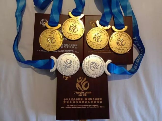 意大利代表团表现出色，集体斩获奖牌