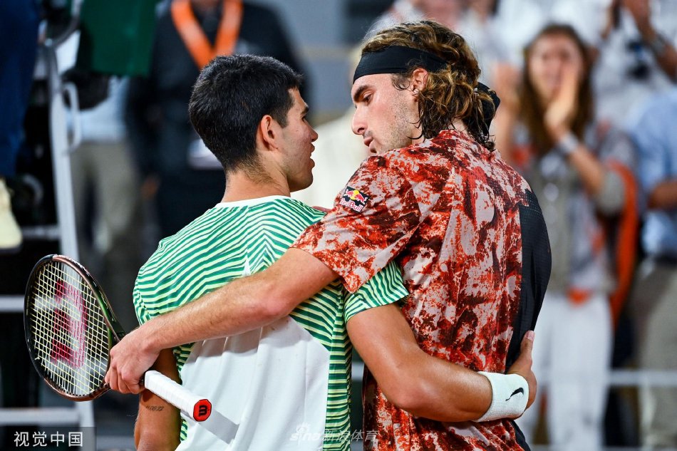 雷速APP-法网逆转戴维斯杯，西西帕斯扛起全队