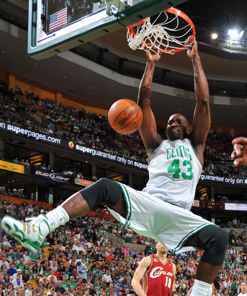 凯尔特人绝杀公牛，詹姆斯高光表现