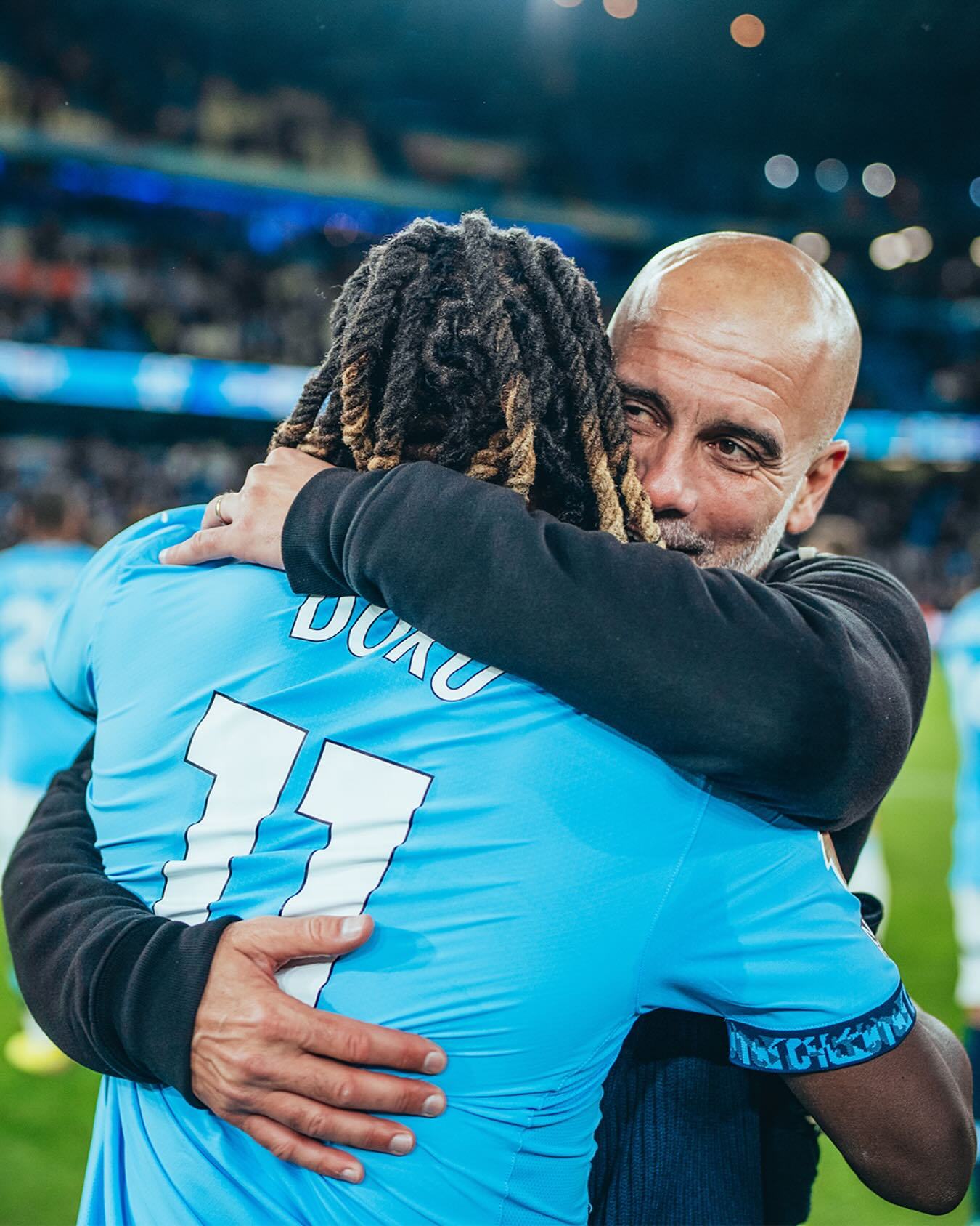 雷速体育直播入口-曼城轻取AC米兰，C罗关键制胜