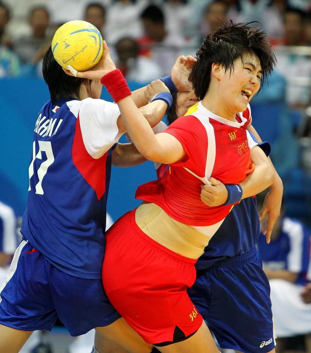 中国队逆转韩国队，黄鸭组合关键制胜