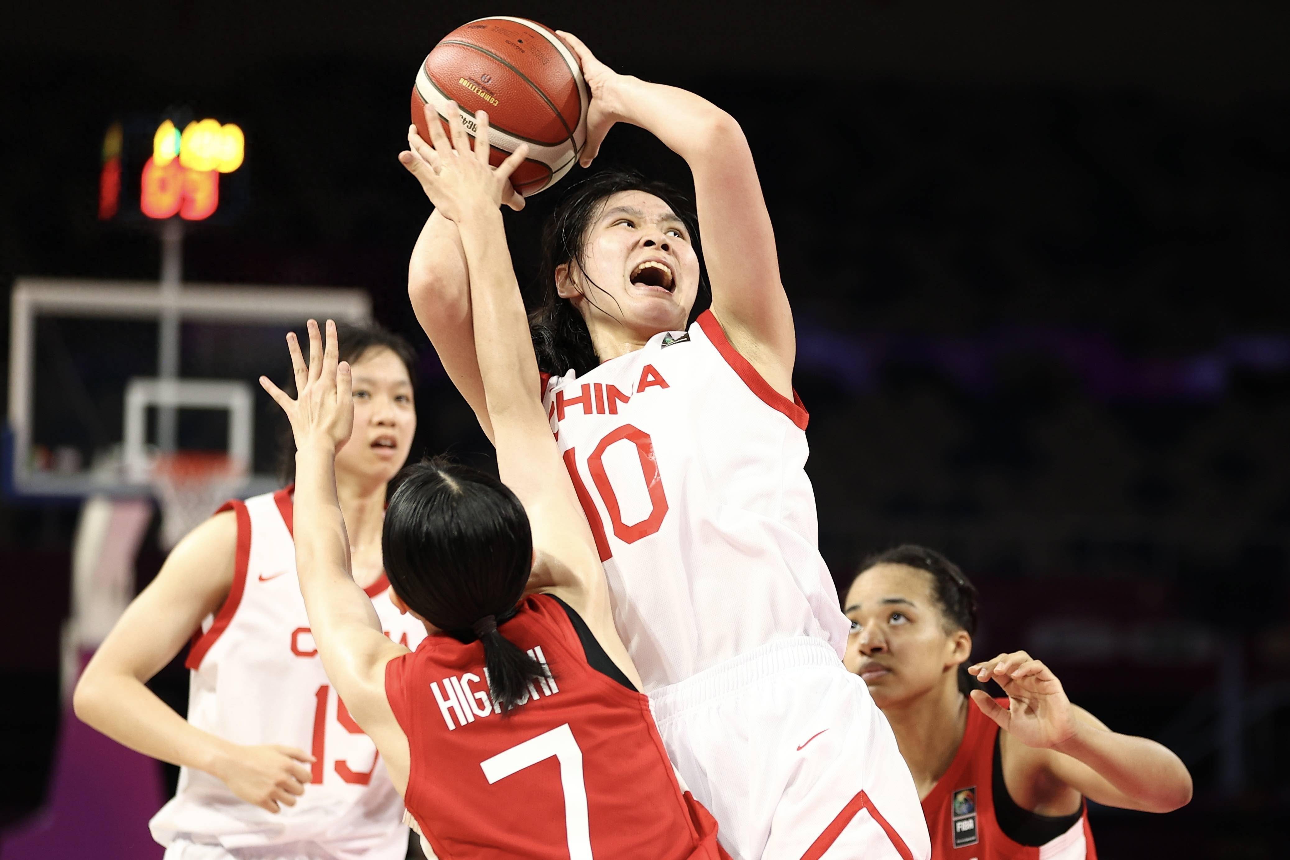 雷速足球直播平台-中国队力克泰国队，李梓嘉高光表现