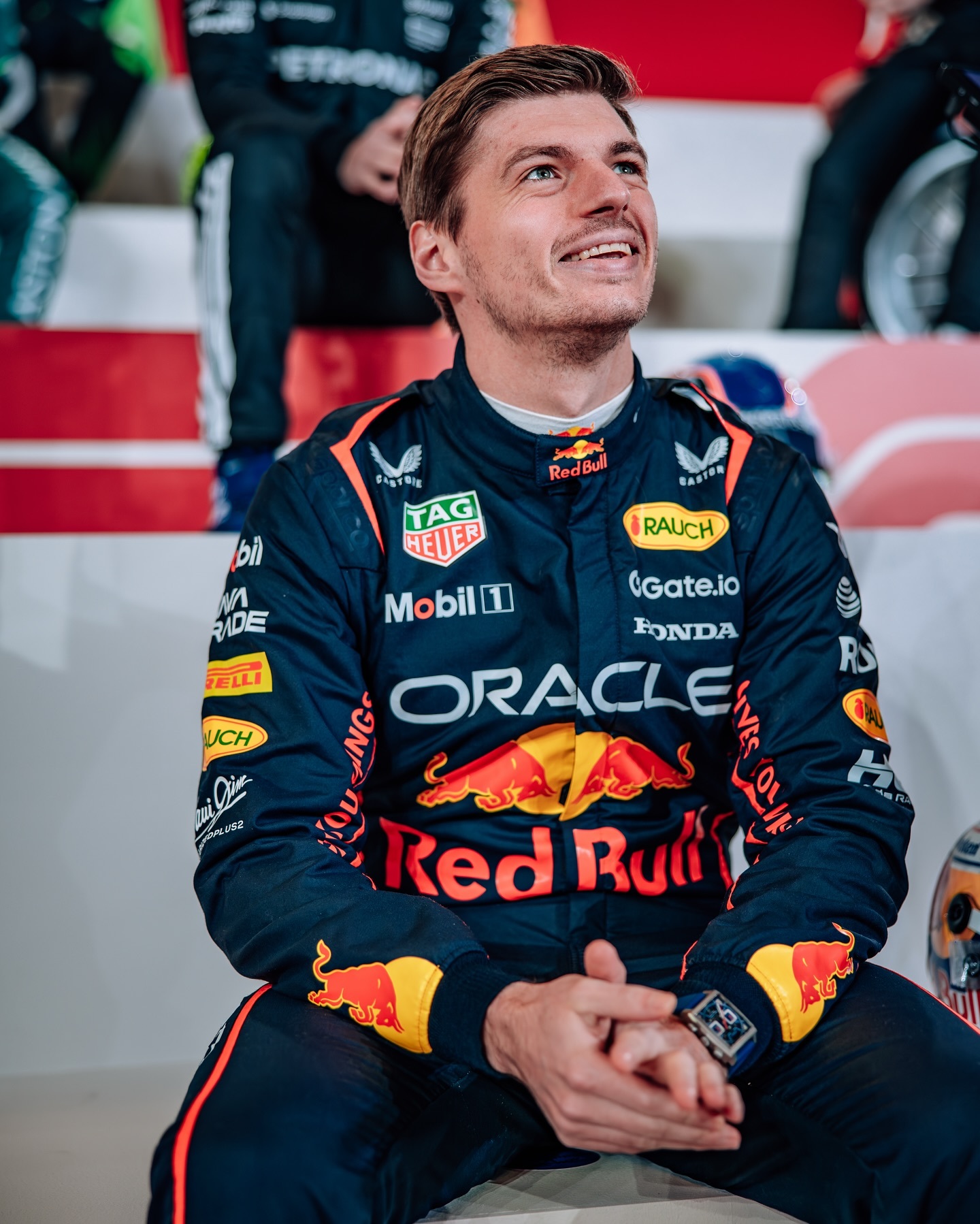 雷速APP-法拉利力克哈斯车队，汉密尔顿统治全场